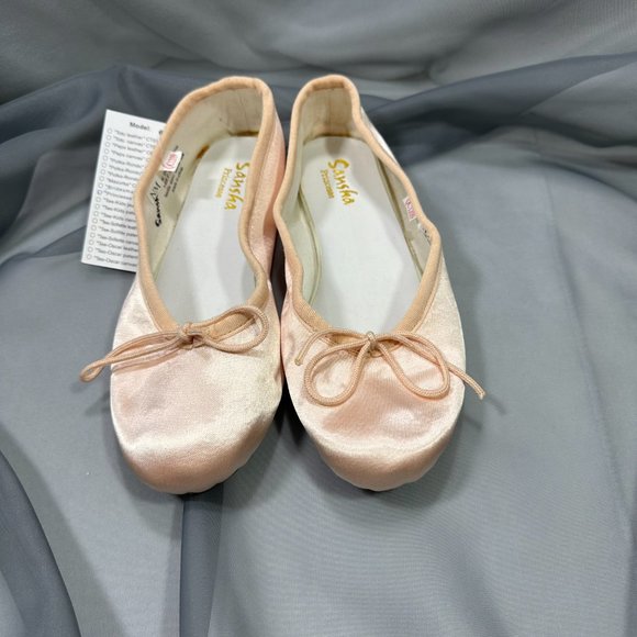 Sansha Girls Pink Satin Ballet Flats - Picture 2 of 8